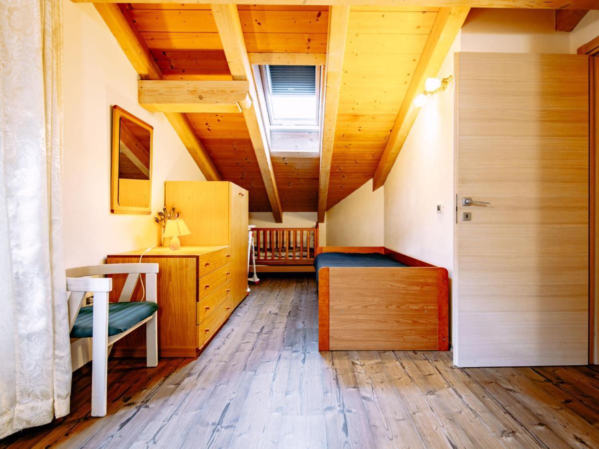 Deval-1 By Interhome Calceranica al Lago